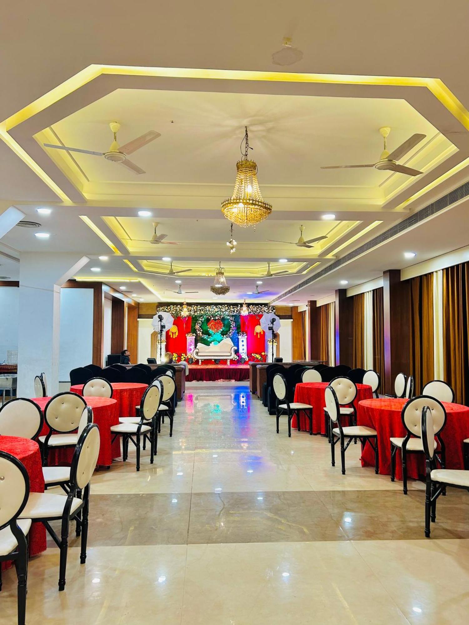 Krishnam Resort Jabalpur Zewnętrze zdjęcie